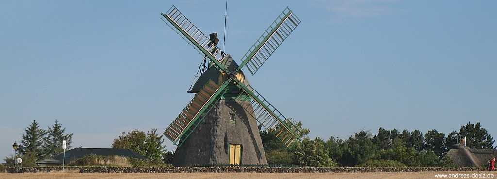 historische Windmühle Nebel Wahrzeichen Amrum