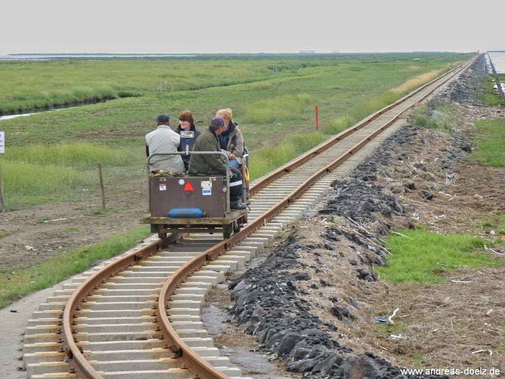 Eine Lore auf der Fahrt von Dageb&uuml;ll nach Langene&szlig;