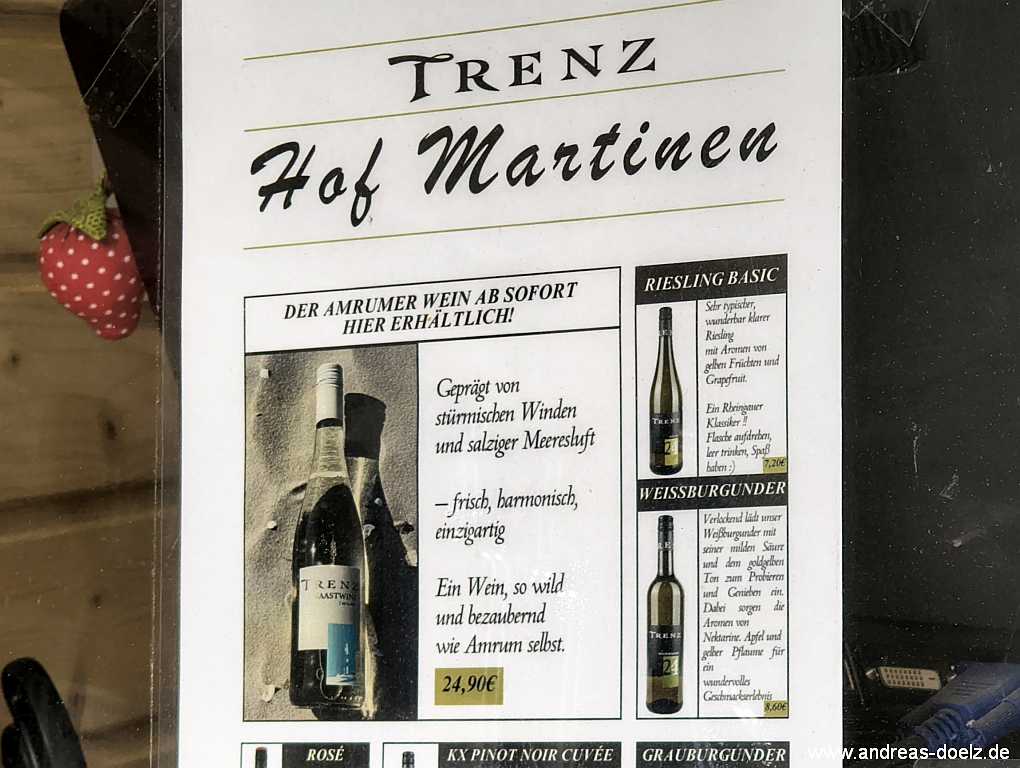 Vermarktung des Amrumer Weins im Hofladen Martinen in S&uuml;ddorf