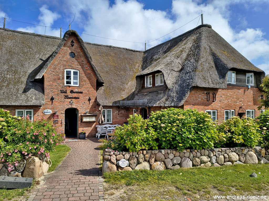 Das Ual &Ouml;&ouml;mrang Wiartsh&uuml;sim Osten von Norddorf in einem mit Reet gedeckten Friesenhaus