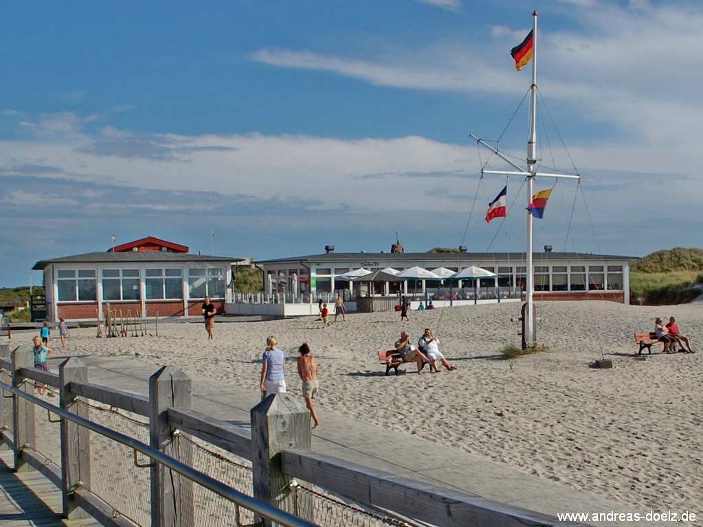 Die Restaurents Neptun und Die Muschelsucher in der Fu&szlig;g&auml;ngerzone von Norddorf