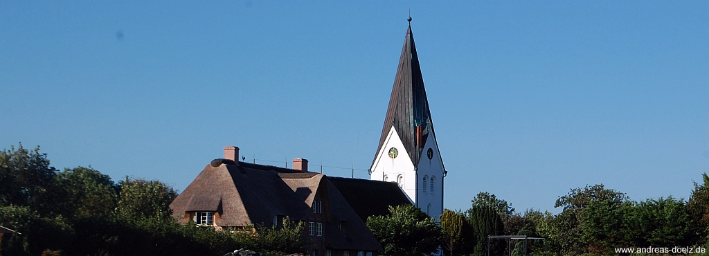 Die St.-Clemens-Kirche im Friesendorf Nebel