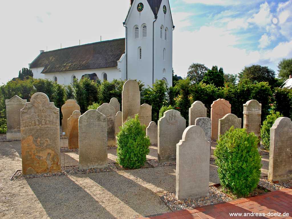 Sprechende Grabsteine Friedhof Nebel Amrum